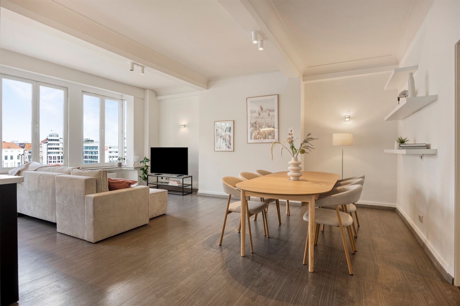 Top gelegen, volledig gemeubeld 2-slaapkamerappartement op de Keyserlei – Meir - foto 4
