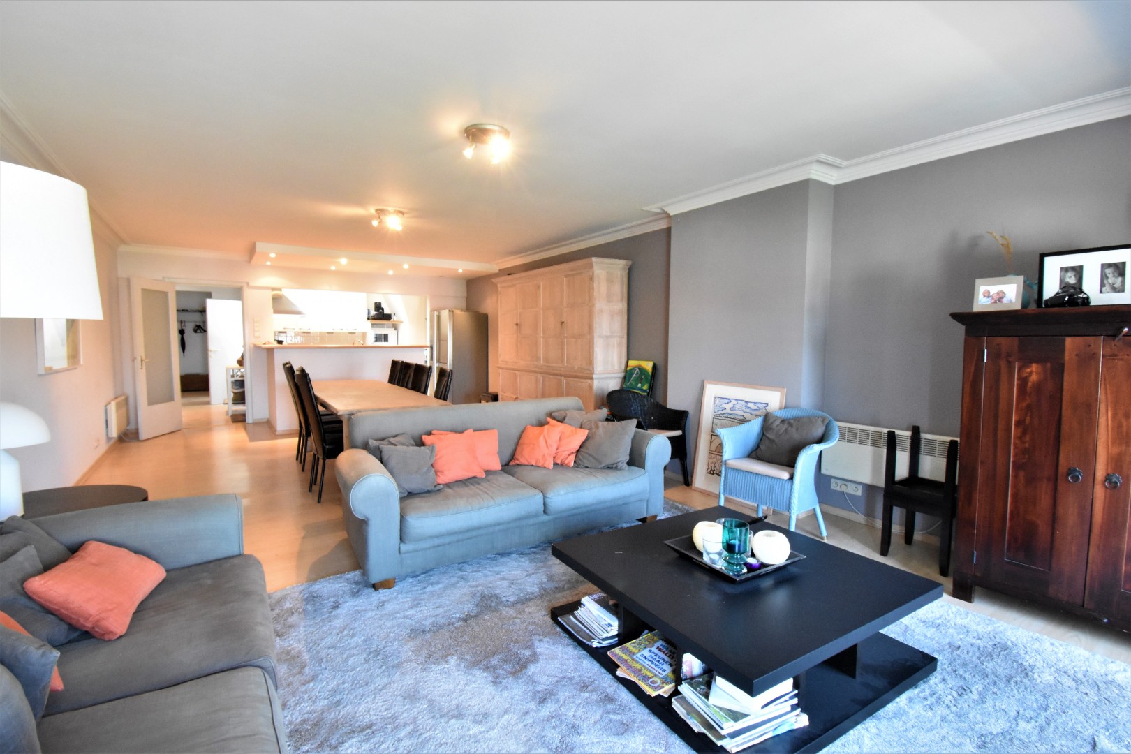 Ruim gemeubeld appartement met zicht op het Stubbenpark inclusief garagebox te Duinbergen - foto 4