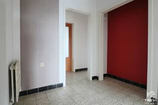 Composition :RDCH : Hall d'entrée commun : 15m², grand garage 1 voiture :  +/- 23 m²Quatrième étage : Hall d'entrée privatif avec espace penderie :...