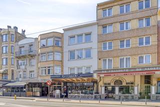 Unique commercial property 'La Coupole' with house for sale in the Nieuwpoortlaan in De PanneAre you looking for a ready-to-use restaurant for sale...