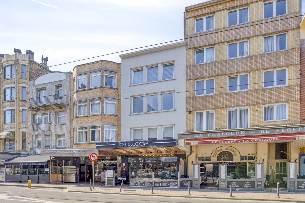 Commercial property with apartment and studio in De Panne - photo 2