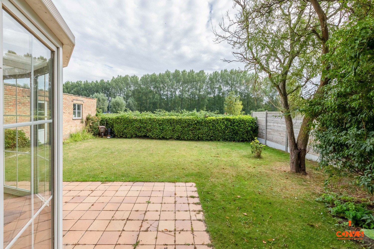 Te renoveren villa met grote tuin en garage - foto 2