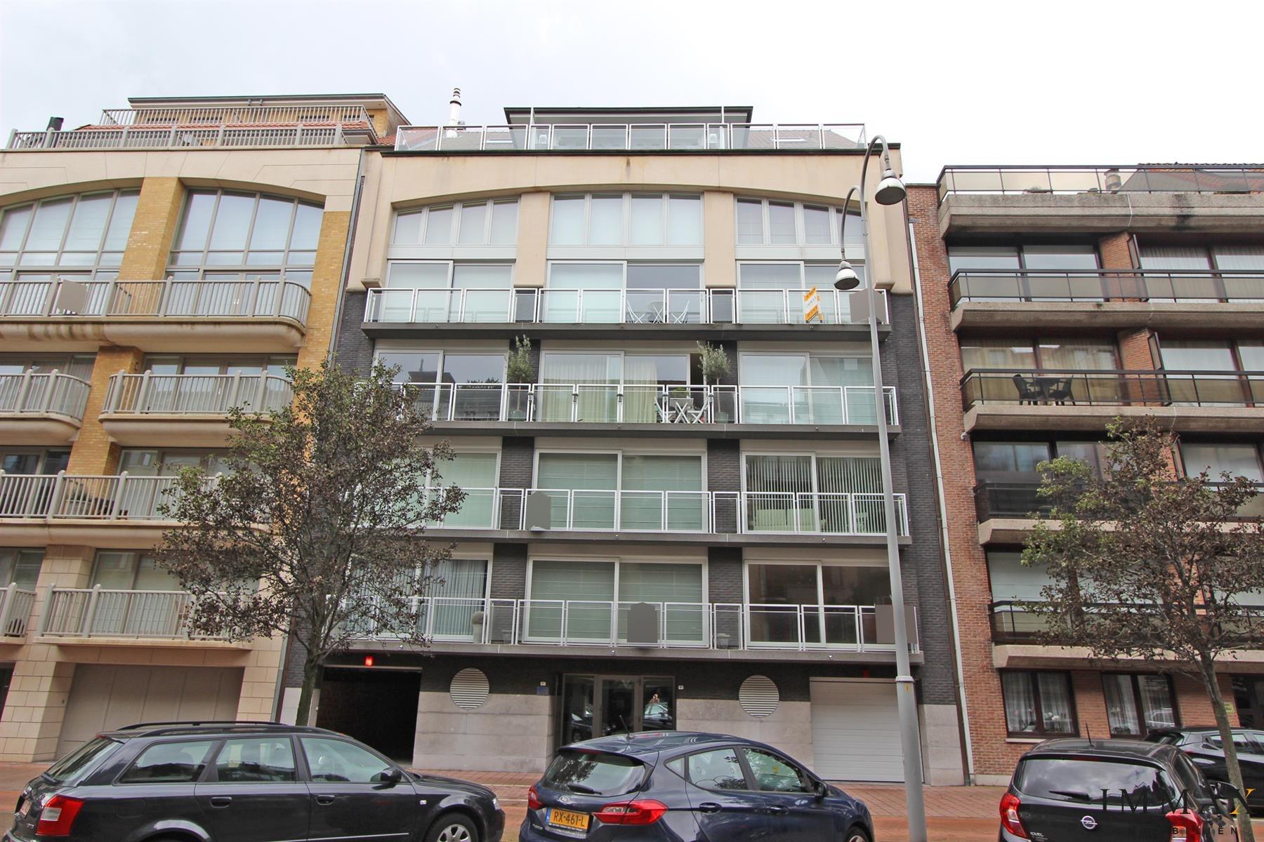 Garage for sale in Knokke-Heist - photo 1