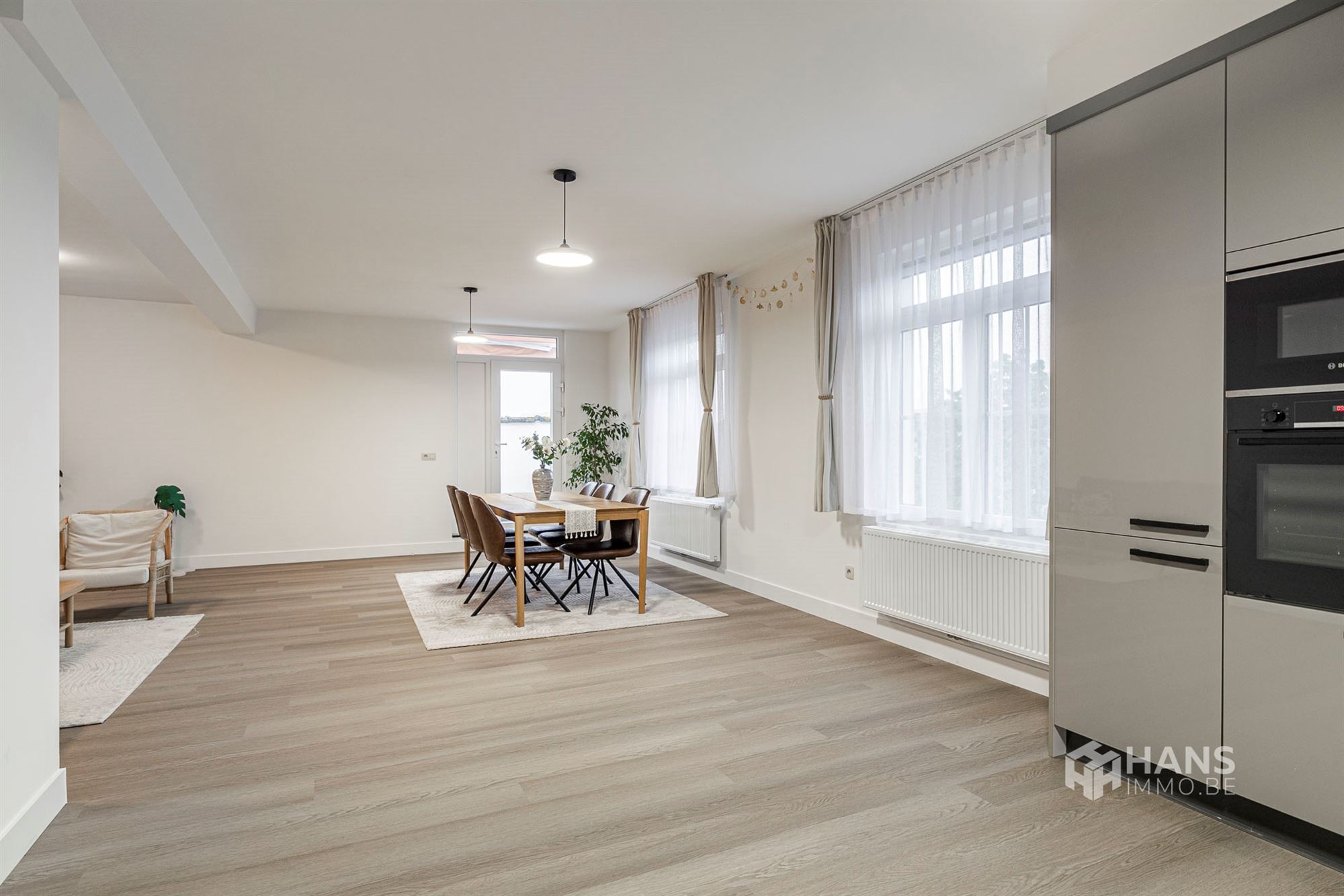 Instapklaar appartement (100 m²) met 3 slaapkamer en terras (13 m²) in Wilrijk - foto 3