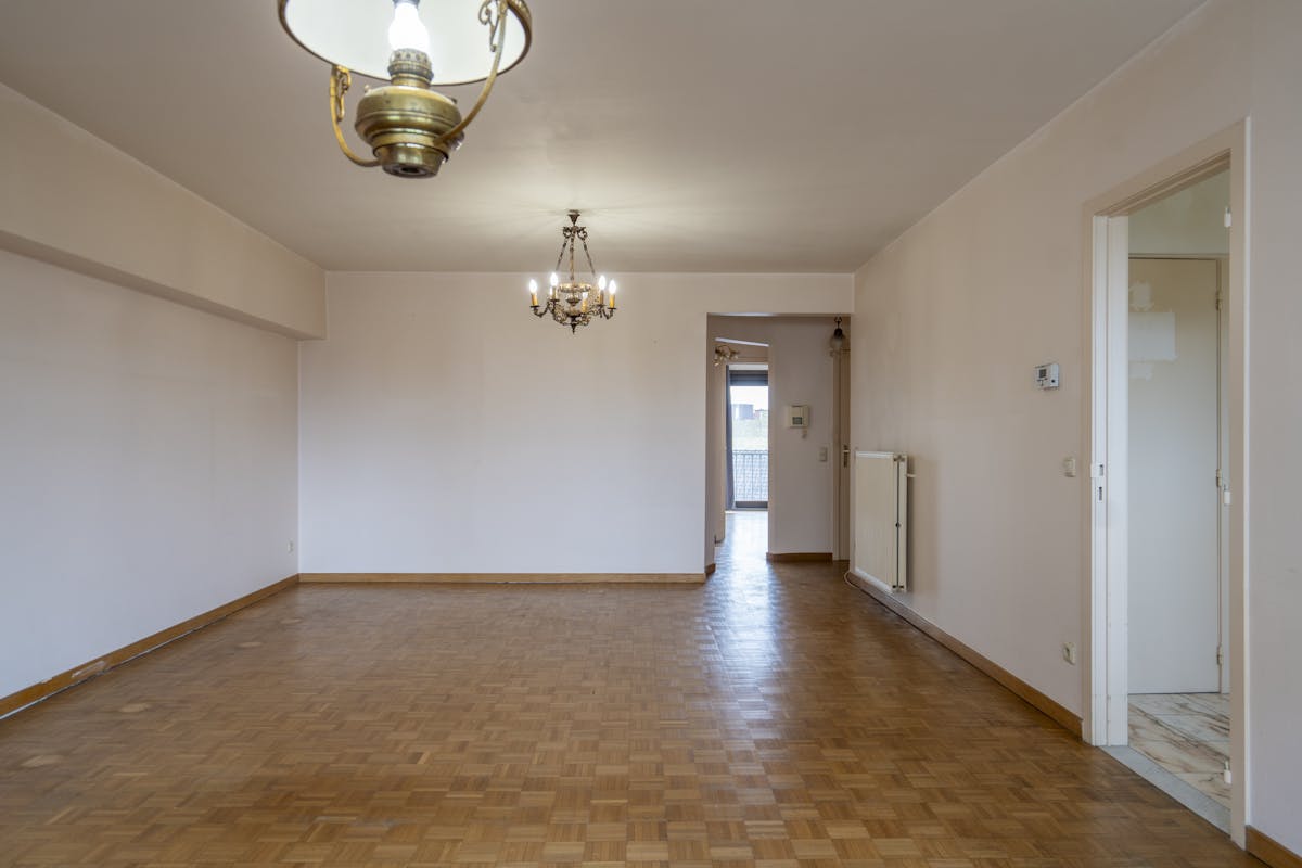 For sale: bright 2-bedroom apartment in Kortrijk - photo 5