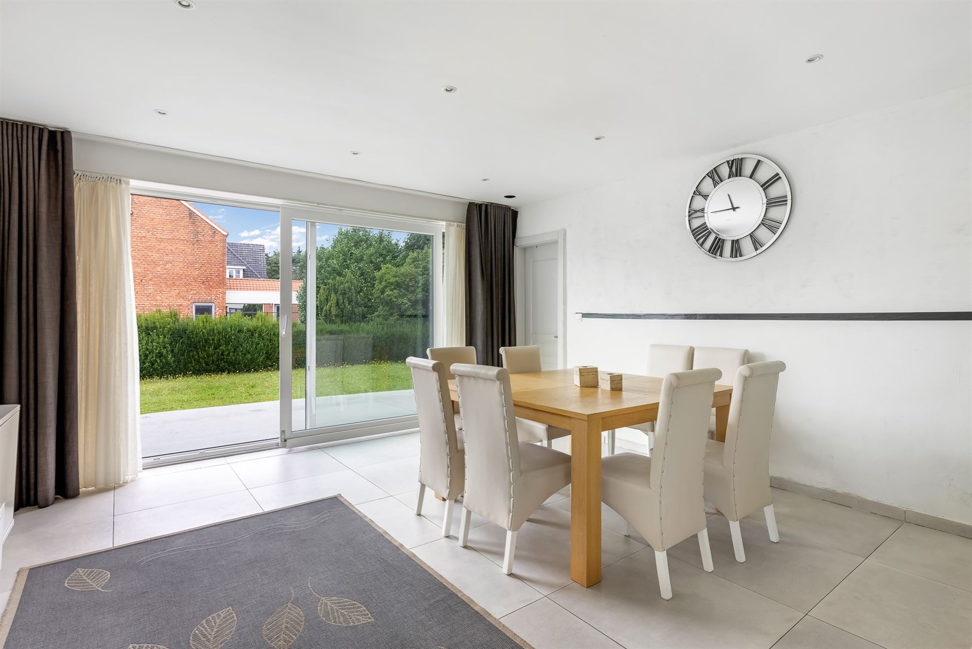 RECENTE WONING MET 6 SLAAPKAMERS VLAKBIJ CENTRUM KOERSEL - foto 5