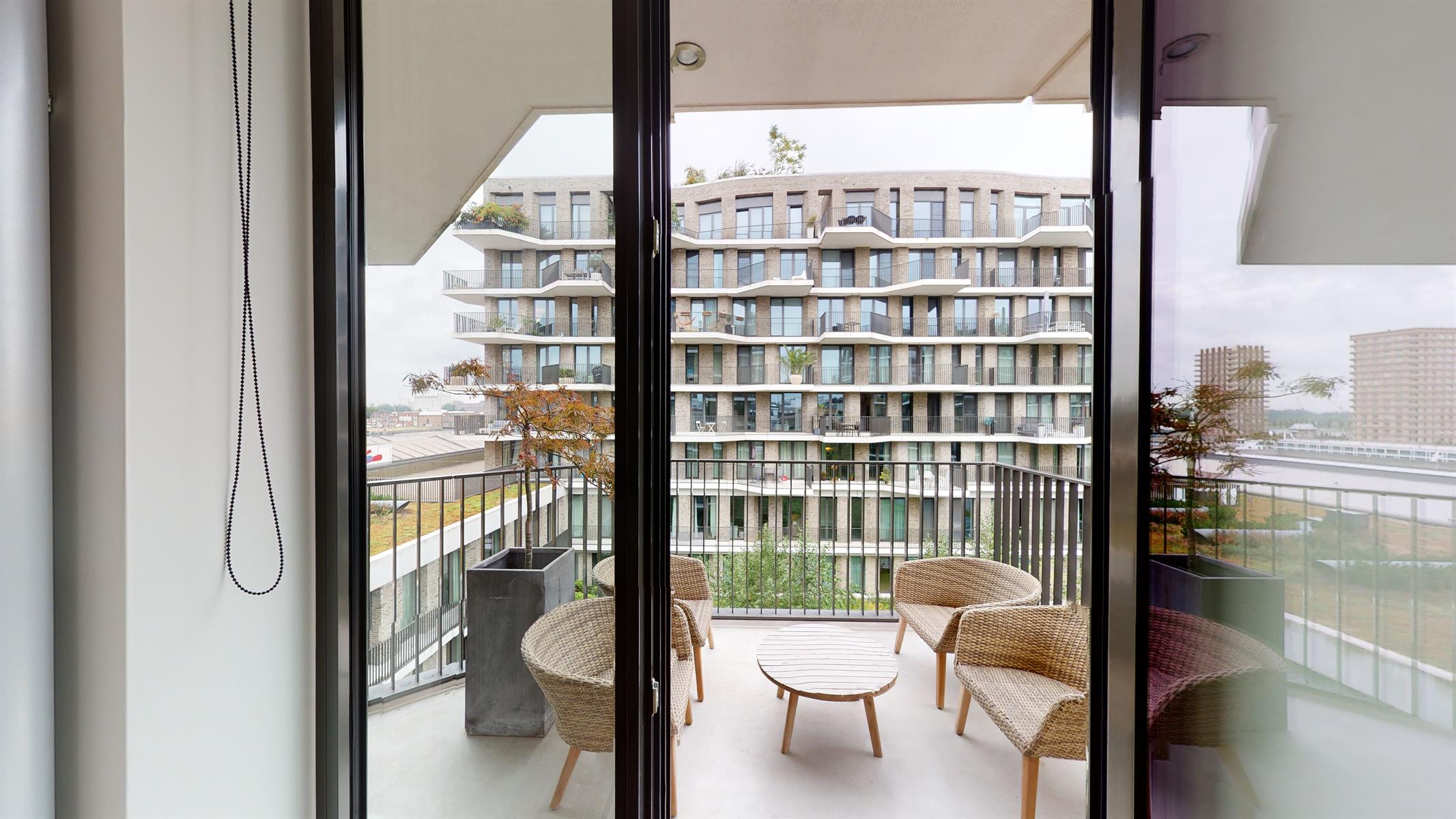 ANTWERPEN - Instapklaar appartement met mooie terrassen - foto 4