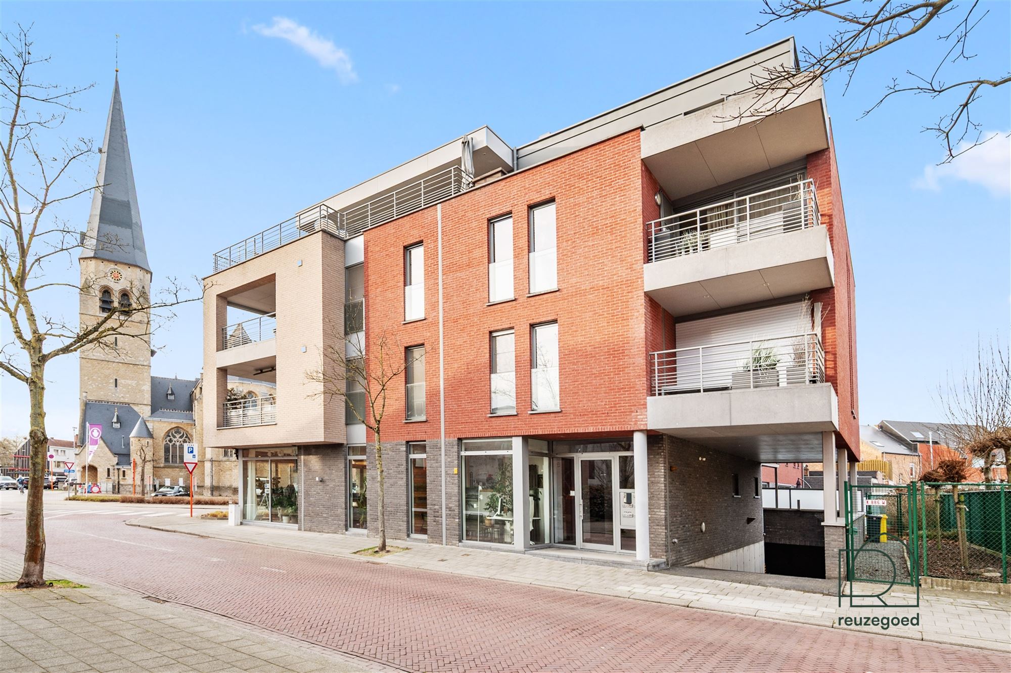 Handelspand met topligging op het Kerkplein van Bonheiden - foto 4