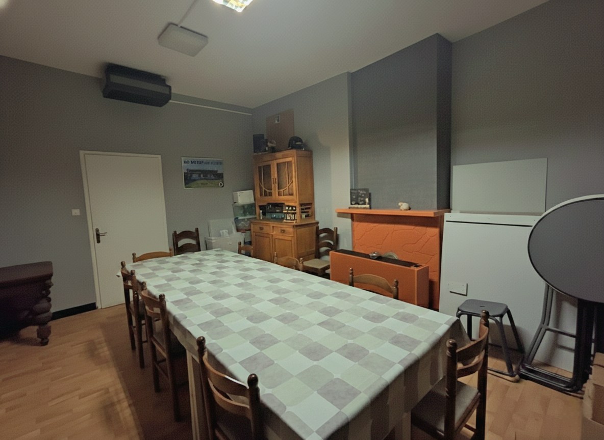 GEZELLIG CAFE MET RUIME WOONST TE HUUR OP TOPLOCATIE IN PITTEM - foto 5