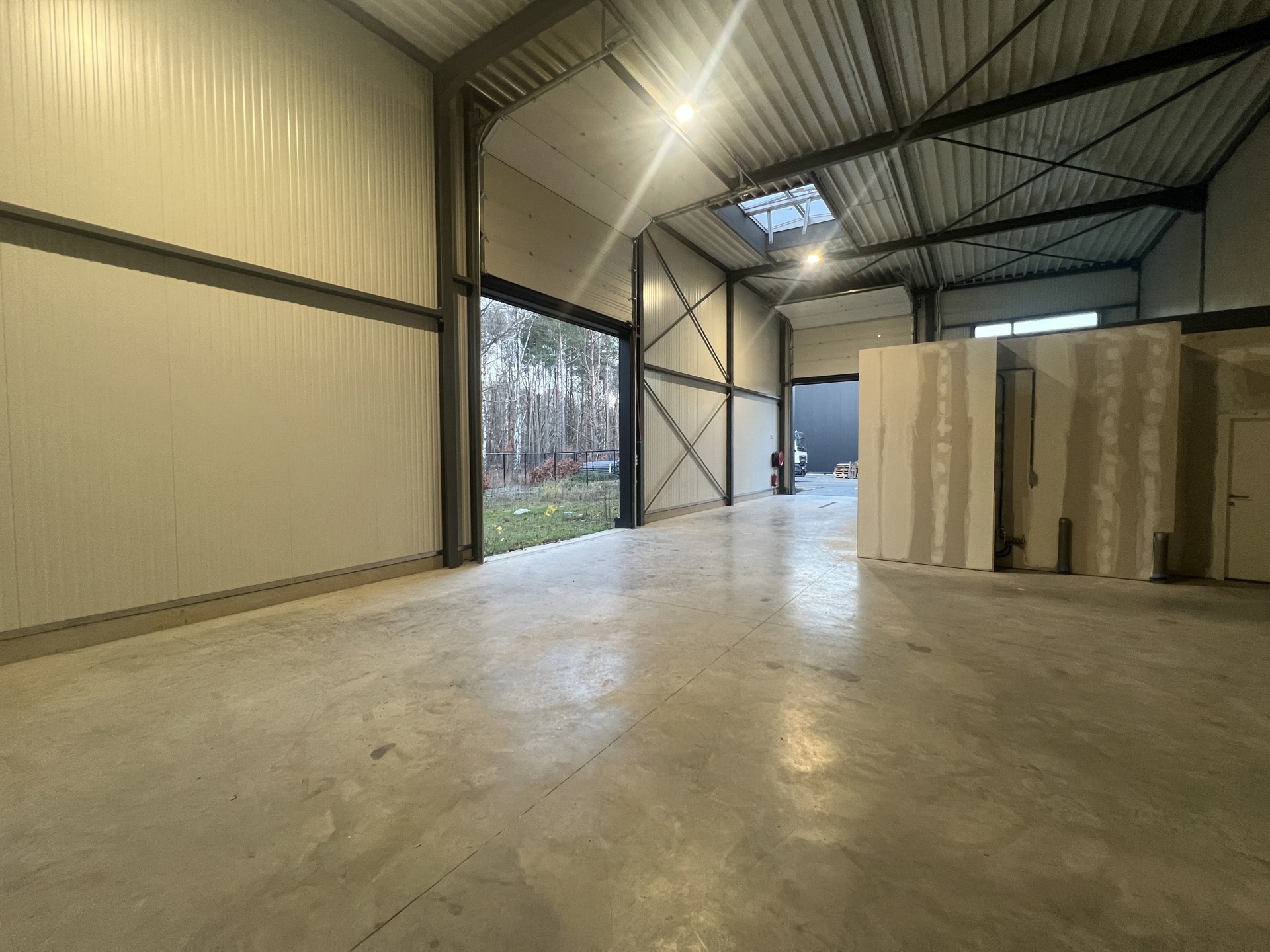 Recente kmo-unit (220m²) met buitenterrein - foto 5