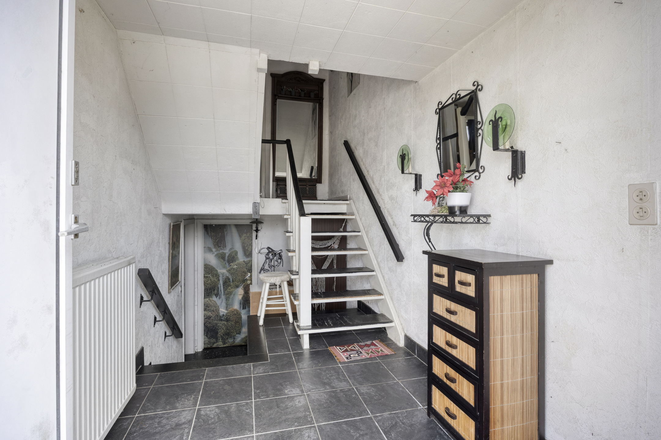 House to renovate, garage and garden, 155 m², in Sint-K-W! - photo 4