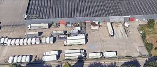 Au pied de l'autoroute, entrepôt de 8.500m² louer. atouts: - Parking de 2.400m2 - Hauteur libre de 5m - 4 quais de chargements couverts -...