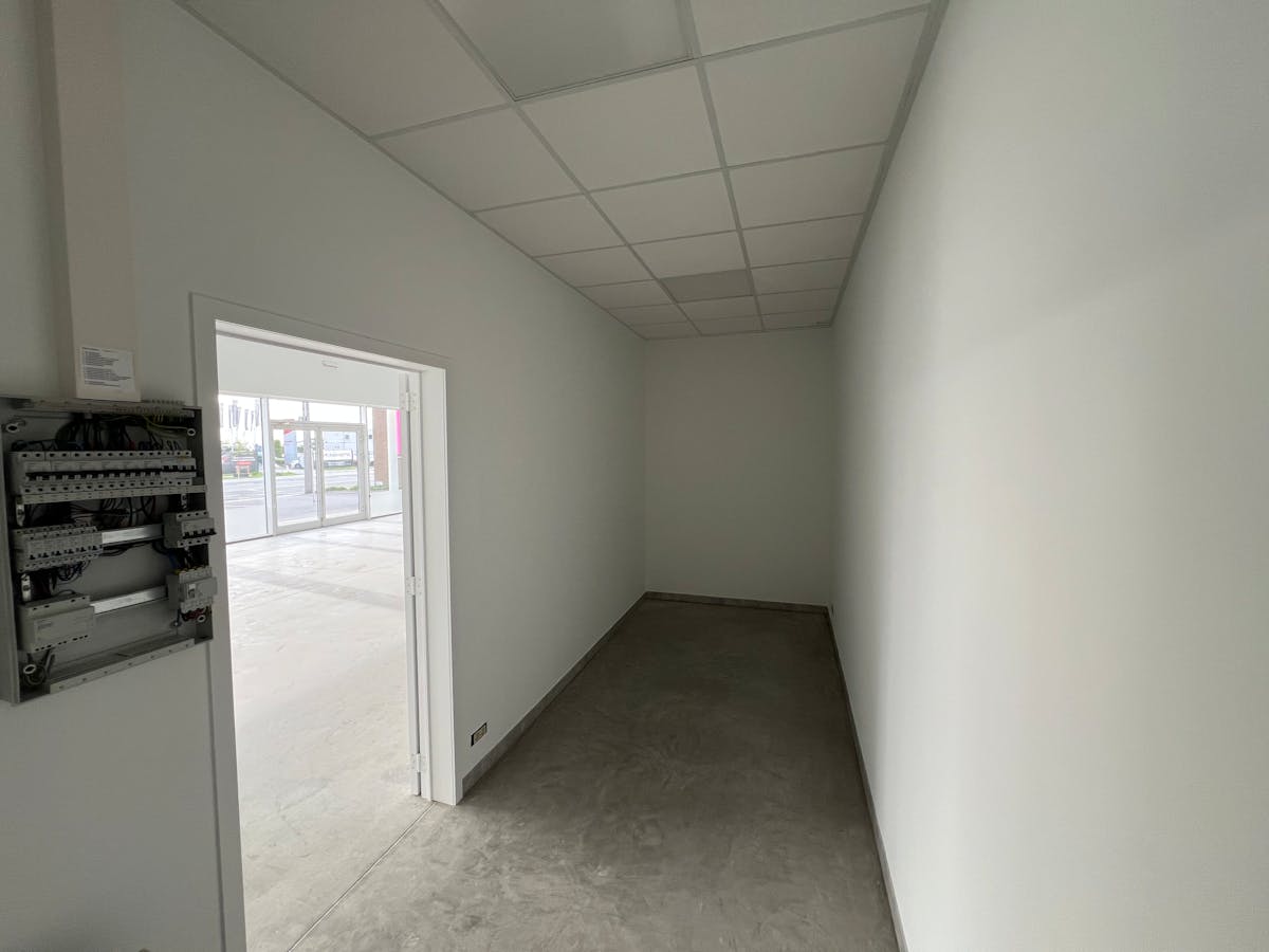 Propriété commerciale prête à emménager d'environ 170 m² à Hooglede. - photo 5