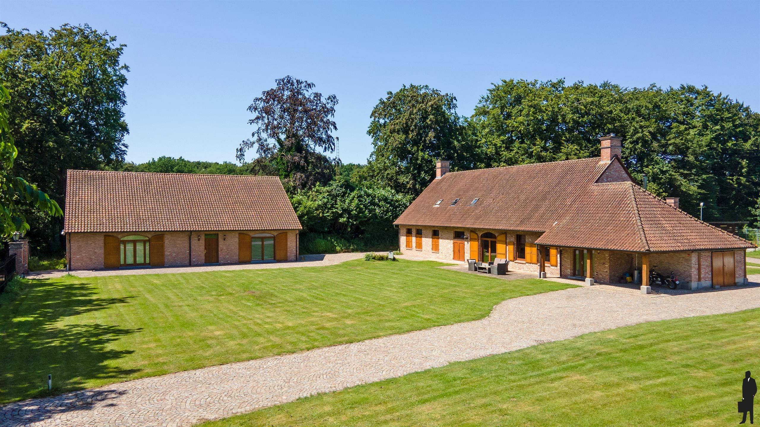 Maison à vendre à Brecht avec 9 chambres - photo 1
