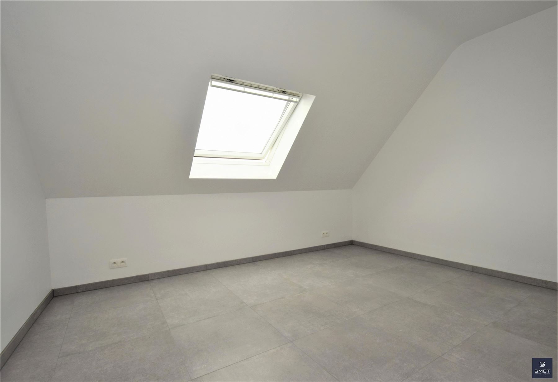 MODERN DUPLEX APPART. MET 2 SLPKS EN AUTOSTAANPL. - foto 5