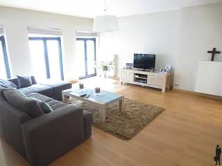 We vinden dit prachtig gerenoveerd appartement (150m²) met 3 slaapkamers pal in het centrum van Lier met een ideale bereikbaarheid naar...