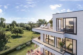 <div>Dit tweeslaapkamer appartement van 110,10 m² op de eerste verdieping beschikt over een inkomhal met plaats voor een vestiairekast, een lichtrijke eet- en leefruimte, een open keuken met annex berging, twee slaapkamers, een afzonderlijk toilet en een badkamer uitgerust met een dubbele wastafel, een inloopdouche en een tweede toilet. Daarenboven beschikt dit appartement over een zuidelijk georiënteerd terras van 8.55 m².<br /><br />Dit appartement is gelegen in het nieuwbouwproject Leiegoet te Wielsbeke, een stijlvol en doordacht ontworpen nieuwbouwproject dat staat voor hedendaags wonen in een harmonieuze omgeving met veel groen, dynamische zichten en een vlotte bereikbaarheid. Leiegoet biedt vijf stijlvolle Urban Villa’s bestaande uit elke vijf ruime appartementen.<br /><br />Op het gebied van afwerking biedt Leiegoet veel keuzevrijheid en hoogwaardige materialen. Bewoners kunnen hun interieur naar eigen smaak vormgeven, met erg ruime budgetten voor de selectie van sanitaire voorzieningen, keukeninrichting en vloerbekleding bij vooropgestelde leveranciers. <br /><br />Bovendien zijn er 36 ondergrondse parkeerplaatsen, 2 bovengrondse parkeerplaatsen en 10 ondergrondse bergruimtes voorzien, wat voor extra comfort en gemak zorgt voor de bewoners.<br /><br />Tot slot biedt de locatie een combinatie van de rust van een residentiele buurt met een goede bereikbaarheid. </div>