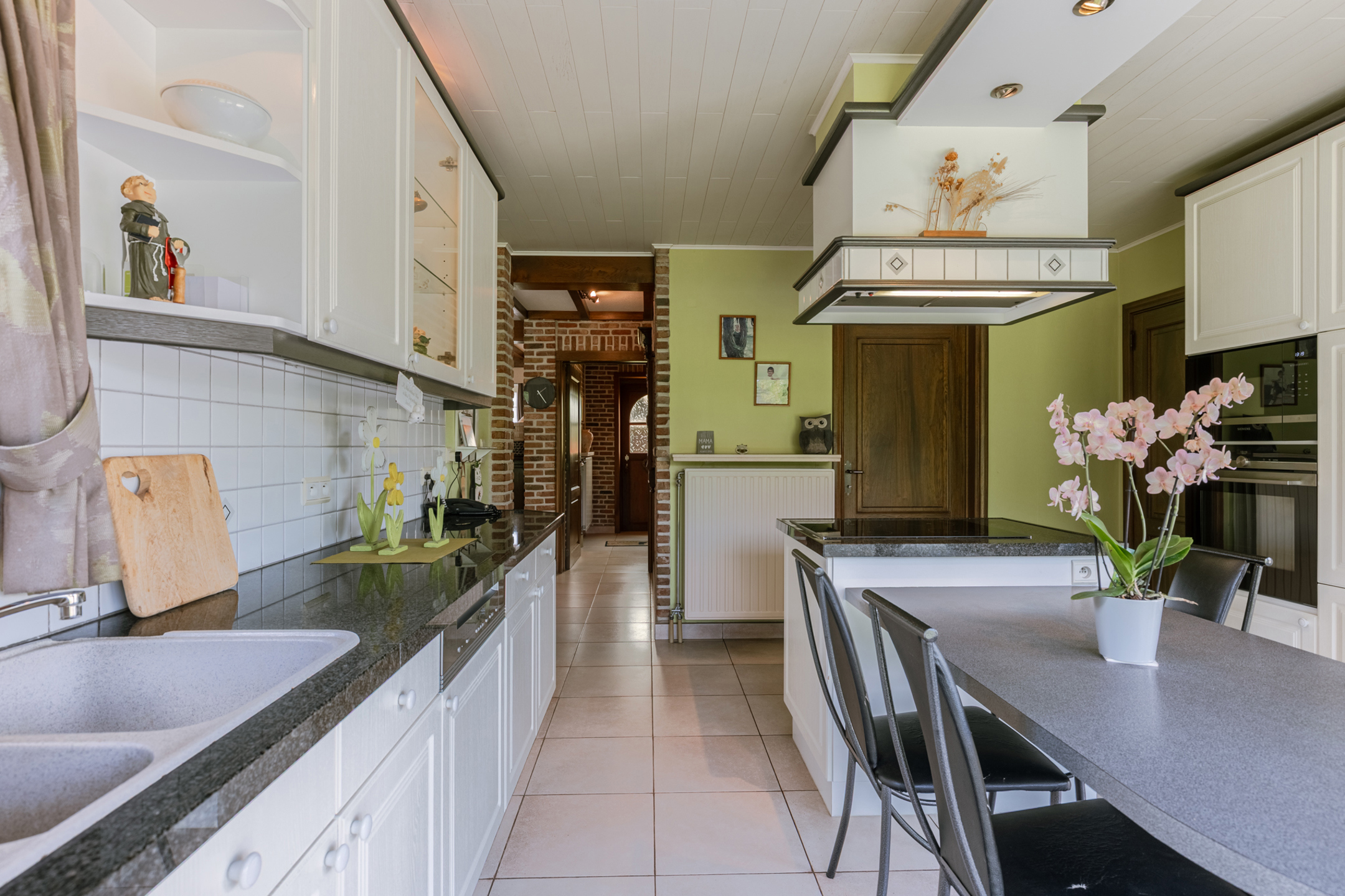 Charmante woning met vier slaapkamers en karaktervolle elementen.  - foto 5