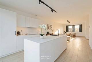 <p><span> </span></p><p><span>Was for sale at De Vos (Dewaele is requesting details and will provide them to us, but maybe we should too )</span></p><p><span>Cooperation with Dewale  Maarten de Campeneere</span></p><p><span>Owners still have 1 investor, who is considering joint purchase, we are still getting the name (will probably be nothing, given low returns)</span></p><p><span>3 entities, of which we will start with one online, preferably unit 32B</span></p><p><span>Owner will have cleaning done at his expense, we may provide quote/contact information</span></p><p><span>Sales board, possibly separate, Dewaele is still informing us if we will go together on 1 board after all</span></p><p><span>Staging of property 32B, Dewale may share in the cost of staging, if not they will take photos for staging</span></p><p><span>Photo shoot of property 32B, and also of 32A which is currently rented and may be put up for sale at a later stage, for VV only (Dewale takes its own photos)</span></p><p><span>Owner provides render photos of garden area, via architect</span></p><p><span>Prices see mandate (under 400 000 euro), incl pitch in back</span></p><p><span> </span></p><p><span>Plus points to be highlighted:</span></p><p><span>o6%-VAT</span></p><p><span>oFloral meadow at the back</span></p><p><span>oMeadows at the back</span></p><p><span>oBack: connection to bicycle highway</span></p><p><span>oWater at the front</span></p><p><span>oSwimming pond that is automatically refilled, connected to common parts and self-cleaning</span></p><p><span>ghent distance</span></p><p><span>separate bicycle shed/ garbage at the back</span></p><p><span>oAcoustic ceiling in living space duplex app </span></p><p><span>-To be launched as soon as we have finished the dossier (mid-October)</span></p><p><span>-Proposal approach sale (see digital file)</span></p><p><span>-Reminder:</span></p><p><span>oGrasmats in the back are still being re-laid (substrate is still being leveled/higher)</span></p><p><span>oBallustrades at the swimming pond will be provided so that cars on parking lots do not get wet</span></p><p><span>oAutomatic gate in the driveway will be provided (after the entrance hall of the building), so that the terrain/site is closed off/security! Opening is with badge readers</span></p><p><span>oThe keys of the entities are in the key box on site (code 2409)</span></p><p><span>oEntity 32A is leased since April 2025, owner still provides contact information and lease agreement</span></p><p><span>oPlaces: provision to install charging station (yet to be provided by new owner)</span></p><p><span>o1 pitch per unit</span></p><p><span>o1 layer painted in all units</span></p><p><span>oToilets and outside tap on rainwater</span></p><p><span>oAutomatic light detection in storage room and toilet</span></p><p><span>o2 thermostats (downstairs and upstairs), each room individually adjustable </span></p><p><span>floor heating also upstairs</span></p><p><span> </span></p><p><span> </span></p>