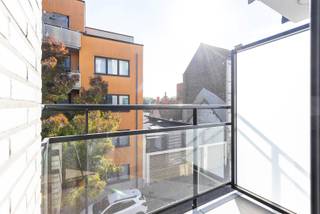 Zoekt u een instapklaar, ruim appartement met twee slaapkamers? Dan hebben een uitstekende opportuniteit voor u gelegen op de tweede verdieping...