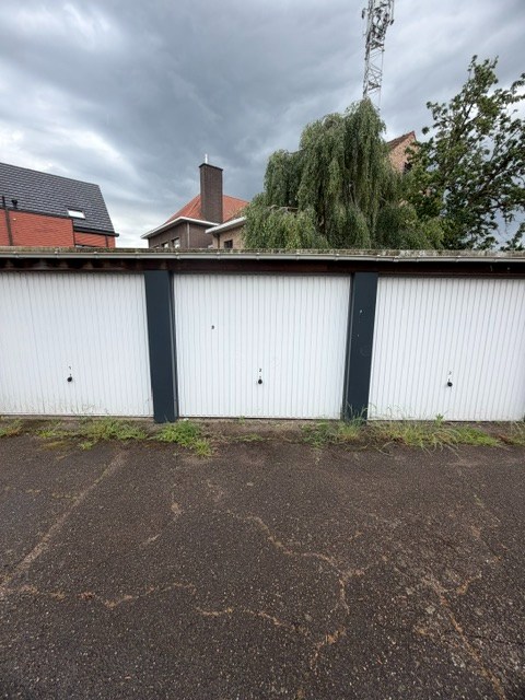 2 garages beschikbaar om te huren in het centrum van Geel - foto 4