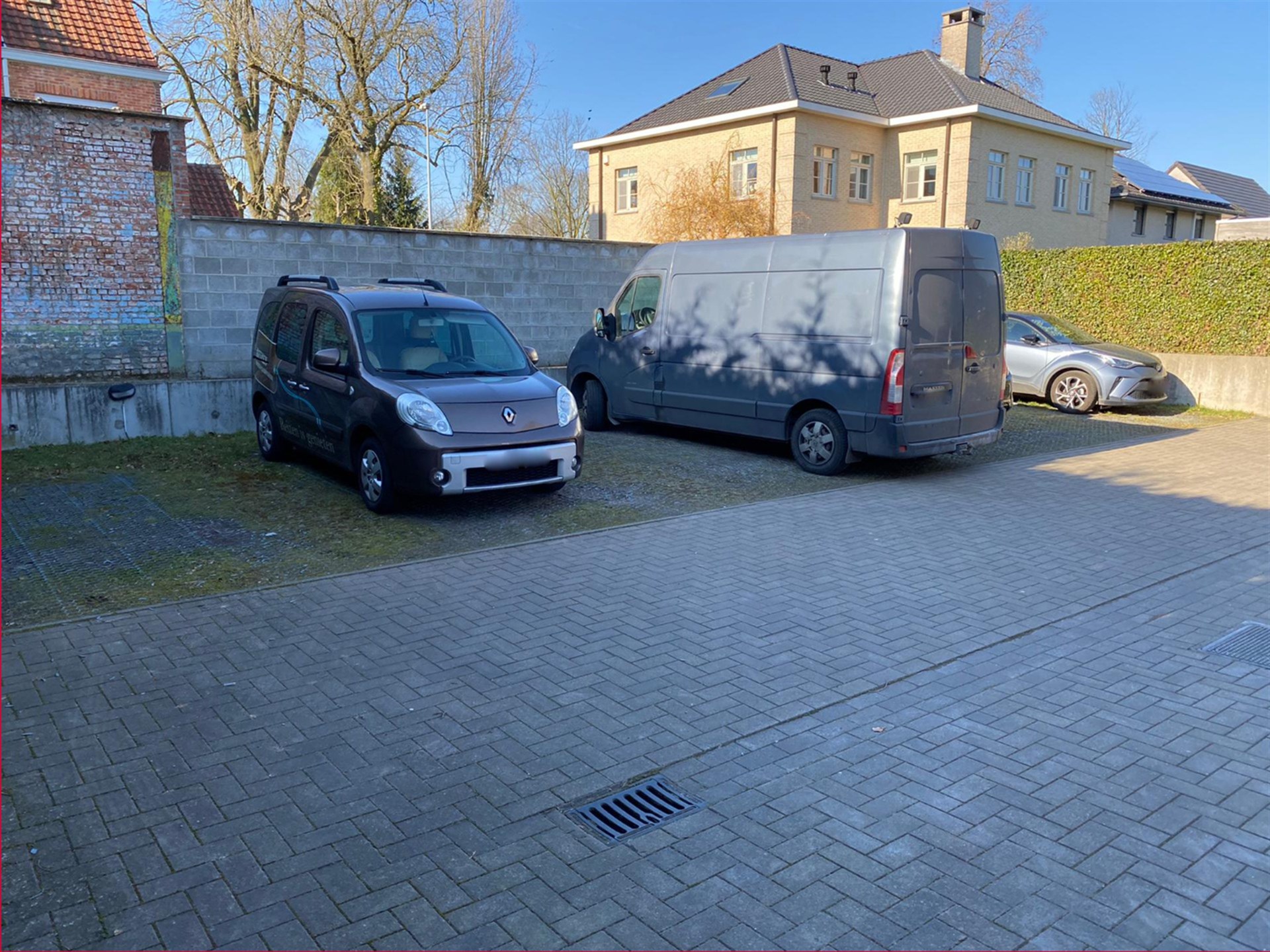 Parkeerplaatsen te koop te Hamme! - foto 1