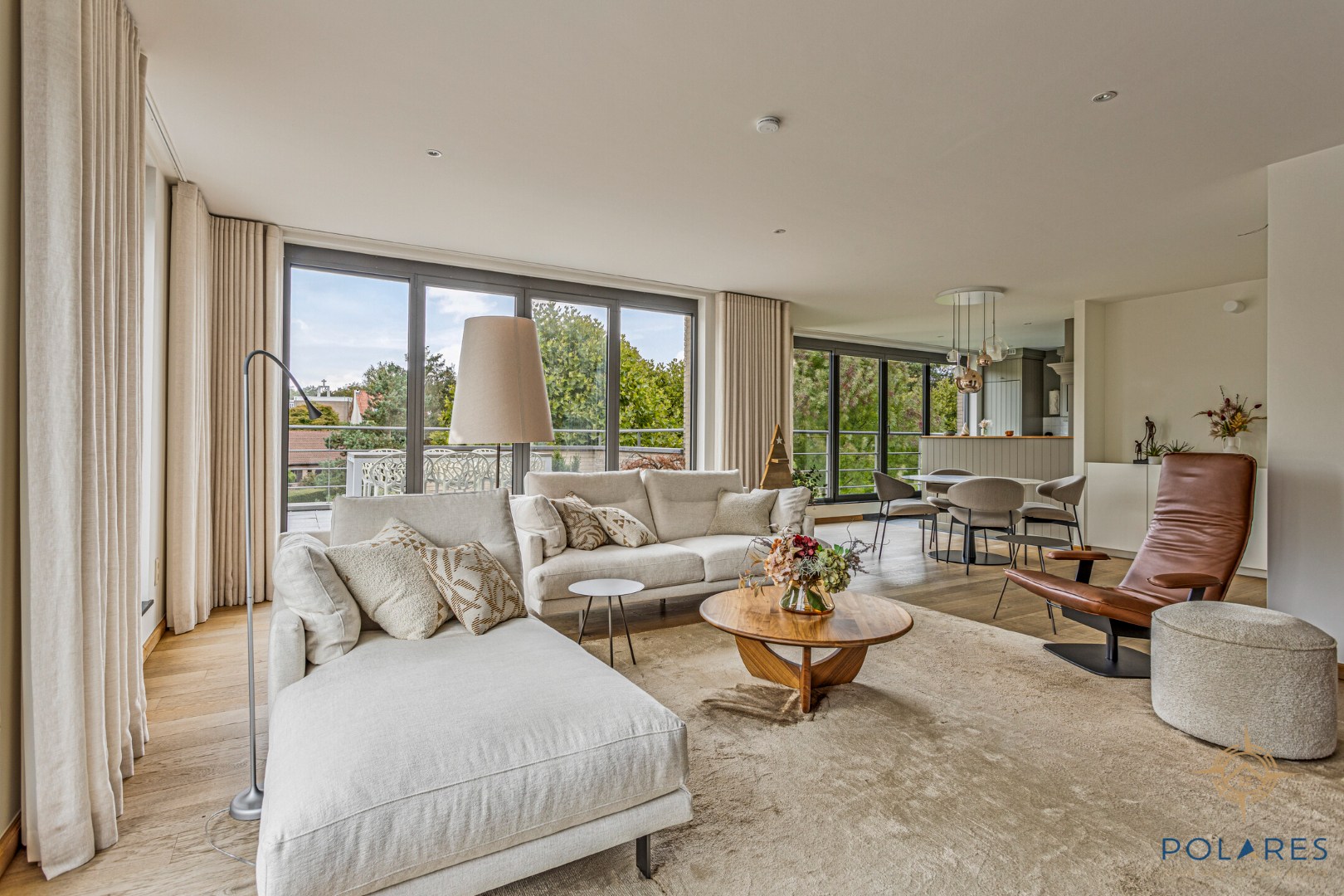 Exclusieve penthouse met groot dakterras en parkeerplaats! - foto 2