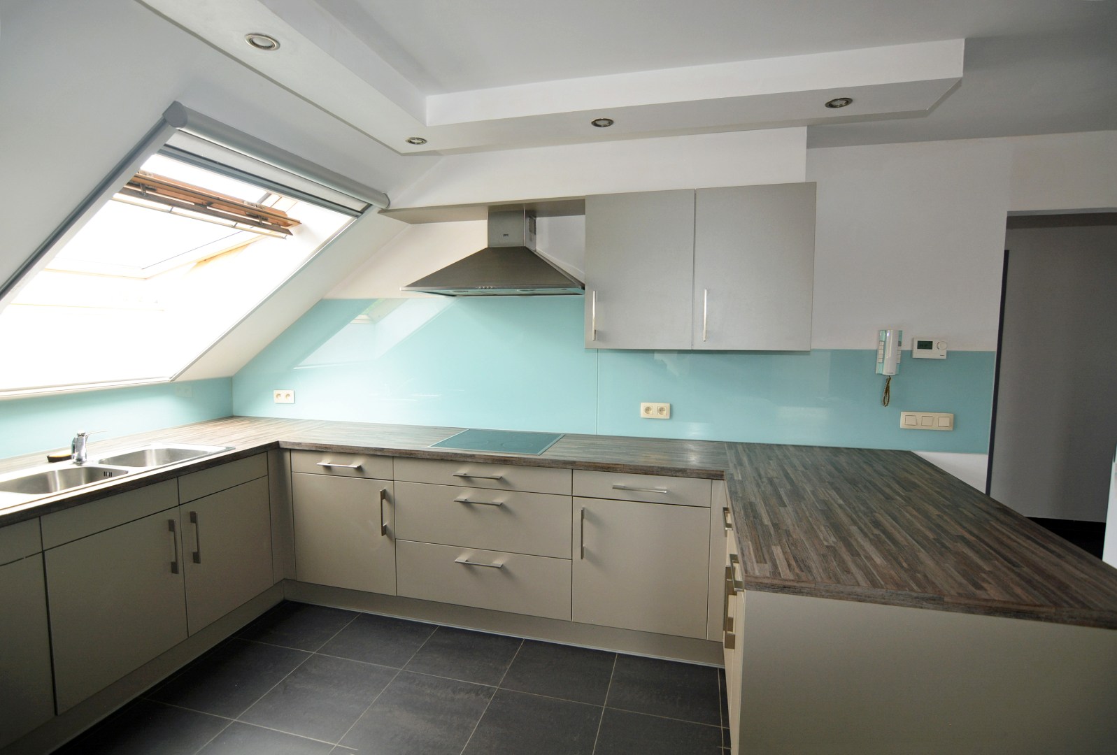 Apartment for rent in Opoeteren with 2 bedrooms - photo 5