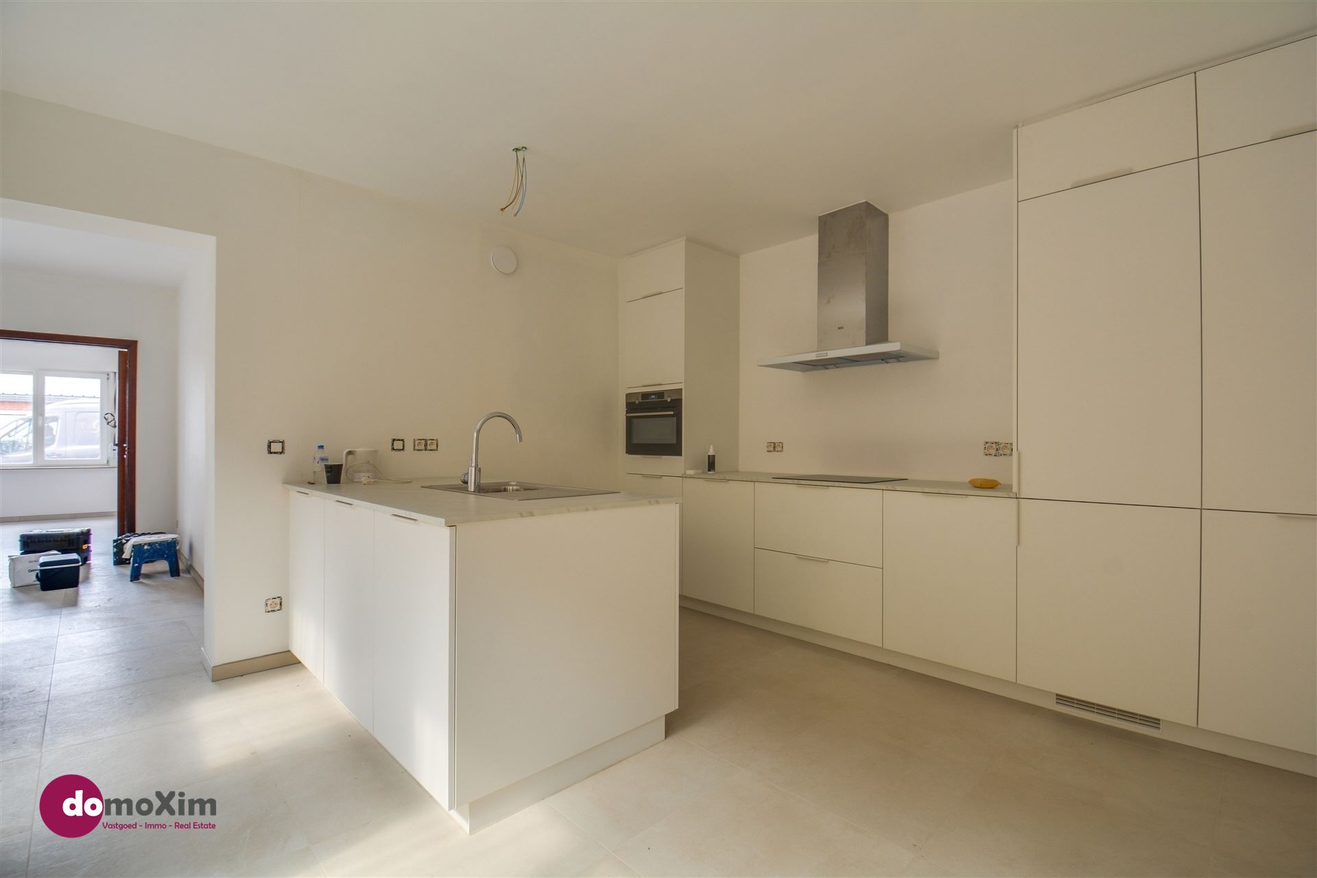 Gerenoveerde woning met loods, stallen en serre op een terrein van 32 are - foto 5