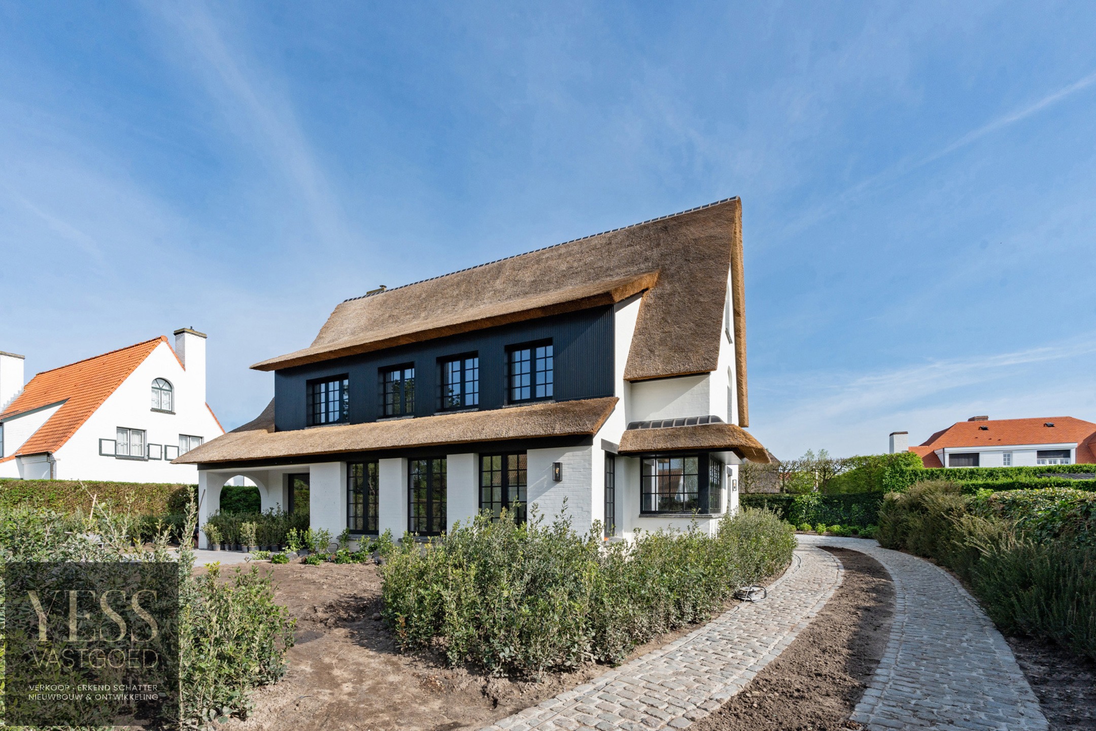 Buitengewoon, gerenoveerde villa op toplocatie in het zoute  - foto 1