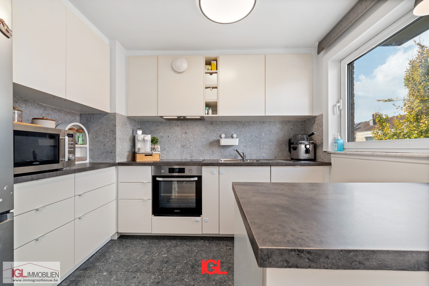 Modern appartement met 2 slaapkamers en parkeerplaats! - photo 5