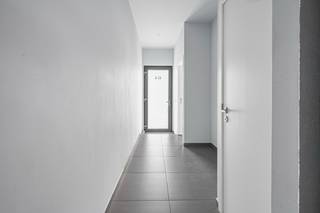 In de rustige Boomgaardstraat, met vlotte verbindingen richting Antwerpen en de groene Scheldedijken, ontdek je deze instapklare halfopen woning...