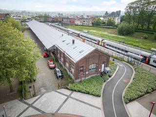 Prachtige goederenloods (voormalig NMBS gebouw) van 1304 m² met verschillende mogelijkheden tot ontwikkeling zoals kantoren, commercieel,...