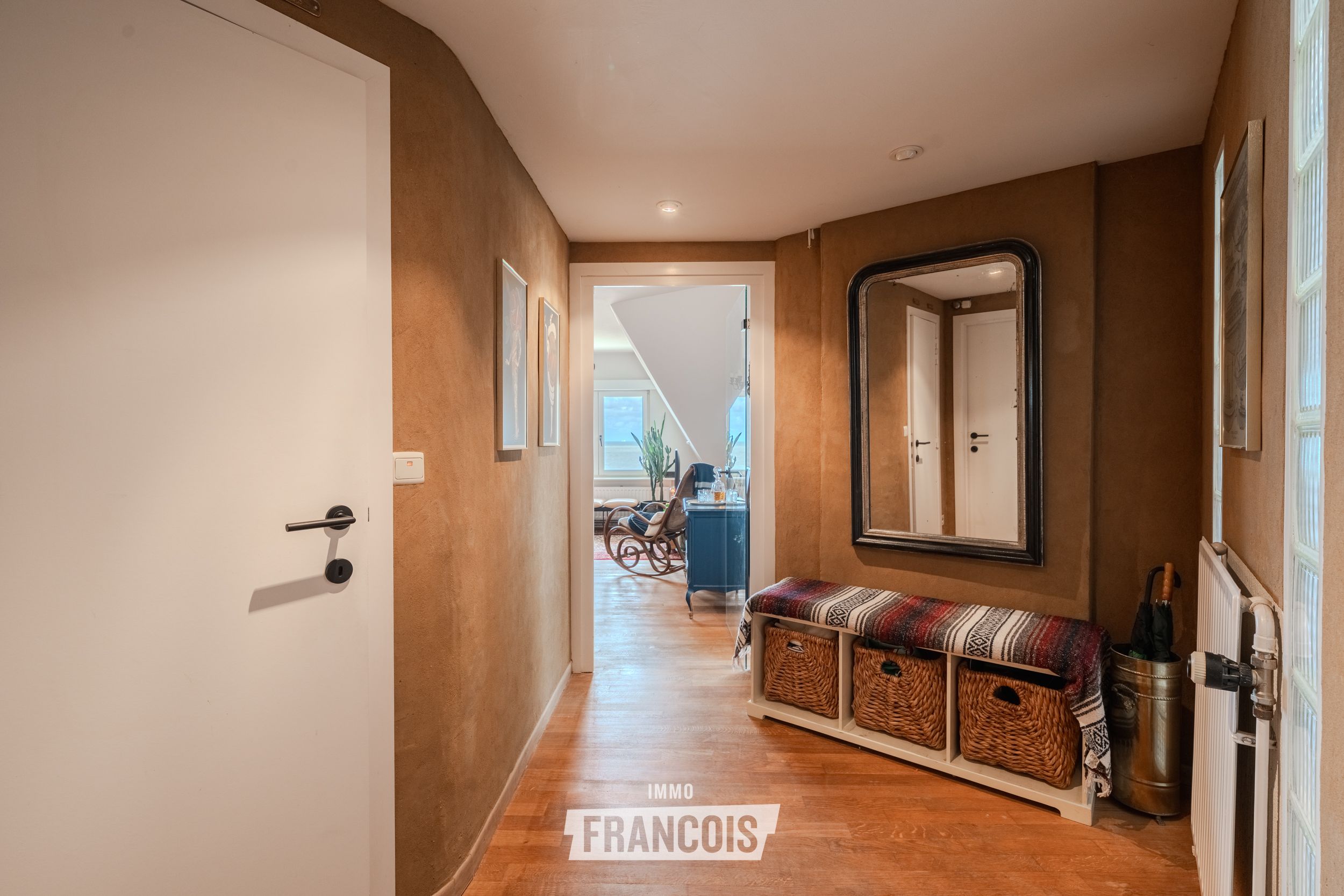 Instapklaar penthouse met 3 slaapkamers en zeezicht op de Zeedijk van Westende - foto 5