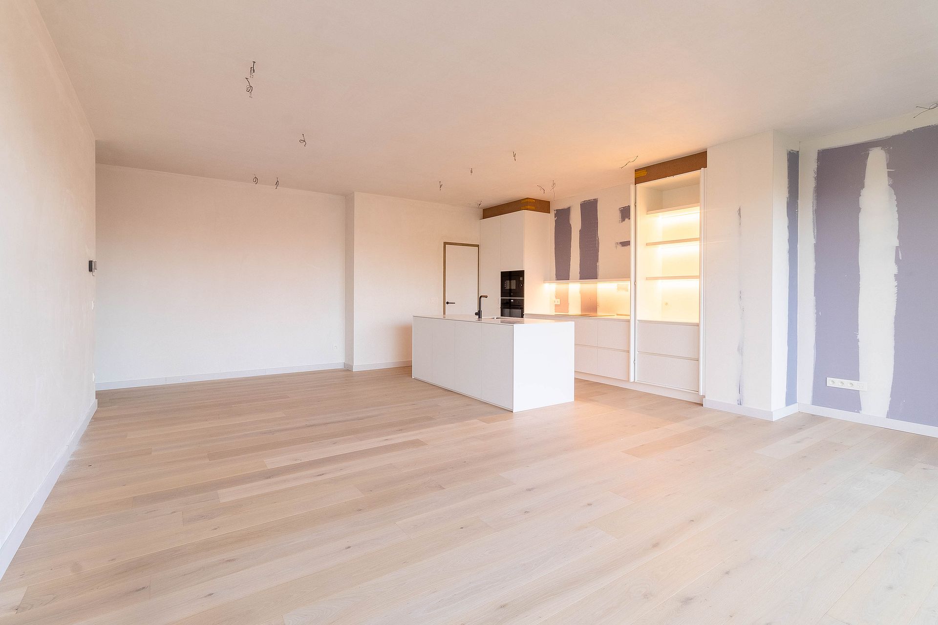 Hoogwaardig afgewerkt gelijkvloersappartement met tuin - foto 4