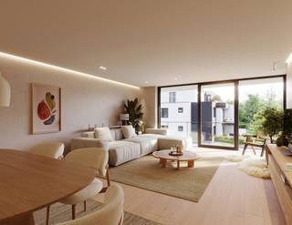 <p>Op een uitzonderlijke locatie in Varsenare presenteren wij Terra Nova: een nieuwbouwproject waar hedendaagse architectuur, duurzaam wonen en een unieke groene leefomgeving samenkomen. Het concept *wonen in een park* staat centraal: een autoluwe omgeving met aangelegde groenzones, wandelpaden en open zichten, ontworpen met maximale aandacht voor privacy en levenskwaliteit. Grote raampartijen en ruime terrassen zorgen voor een optimale lichtinval en een sterke connectie met het groen. Alles afgewerkt met duurzame, hoogwaardige materialen.<br /><br />Residentie TERRA is dwars gelegen op het terrein, de apppartement aan de voorzijde hebben zicht op de Gistelsteenweg, de appartementen achteraan zicht op de greone zone en de Grote Thems. Deze residentie bestaat uit 17 appartementen, waarvan 1 uitzonderlijk ruim penthouse. Bewoners kiezen ondergronds uit staanplaatsen, enkele garages of dubbele garageboxen, XL-boxen en privatieve bergingen — zodanig de bovengrondse omgeving maximaal groen, veilig en aangenaam blijft.<br /><br />Alle appartementen voldoen aan de BEN-norm (Bijna-Energie-Neutraal) en zijn uitgerust met moderne technieken voor een laag energieverbruik en een aangenaam binnenklimaat.<br />Met een E-peil richting E20 tot zelfs E10 geniet u van een lagere energiefactuur en mogelijk een vrijstelling van onroerende voorheffing gedurende vijf jaar. Onder bepaalde voorwaarden komt u bovendien in aanmerking voor het verlaagd btw-tarief van 6%.<br /><br />Terra Nova is een realisatie van Projectontwikkeling Jacxsens, een ervaren en financieel solide bouwpartner met een sterke reputatie in kwalitatieve residentiële projectontwikkeling. Doordachte architectuur, duurzame bouwtechnieken en een uitgesproken aandacht voor wooncomfort en afwerking kenmerken hun projecten.<br /><br />De verwachte oplevering voor Residentie Terra wordt voorzien begin 2029.<br /><br />Interesse? Maak vandaag nog vrijblijvend een afspraak voor een persoonlijk gesprek.</p>