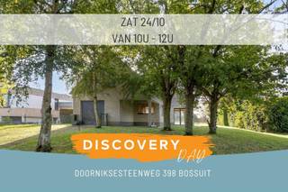 DISCOVERY DAY: Zat. 24/10 van 10u - 12u.Kom als eerste deze woning ontdekken!www.doorniksesteenweg398.beIn het landelijke Bossuit, aan het toeristische wandel- en fietsknooppunt bij het sluis en gelegen vlakbij de Scheldeoevers, zijn we verheugd om deze kloek gebouwde, op te frissen villa te kunnen voorstellen. Voor wie de woning in ere hersteld, wacht een ruime woning met grote kamers en bovenal een leefruimte met een magisch landelijk uitzicht richting de Scheldeboorden. Via de grote inkomhal, worden alle ruimtes bediend. Je kan enerzijds naar de grote keukenruimte, anderzijds naar de zonnige leefruimte met schuiframen die contact met de tuin maximaal maken. De gezellige haard aan binnen- en buitenzijde van de woning getuigen van de sfeer die je hier kan maken. De garage en wasplaats vervolledigen samen met het aparte toilet de gelijkvloerse verdieping. De bovenverdieping telt 3 grote slaapkamers, een badkamer met bad, wastafel en toilet, en een technische berging. De tuin is reeds voorzien van mooie volwassen exemplaren aan bomen. Het uitzicht, wel, dat kom je best zelf ontdekken, want dat is simpelweg subliem!