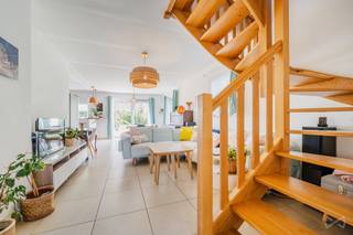 We Invest vous propose cette charmante maison en excellent état, idéalement située dans un quartier résidentiel de Braine-le-Comte, proche de la...