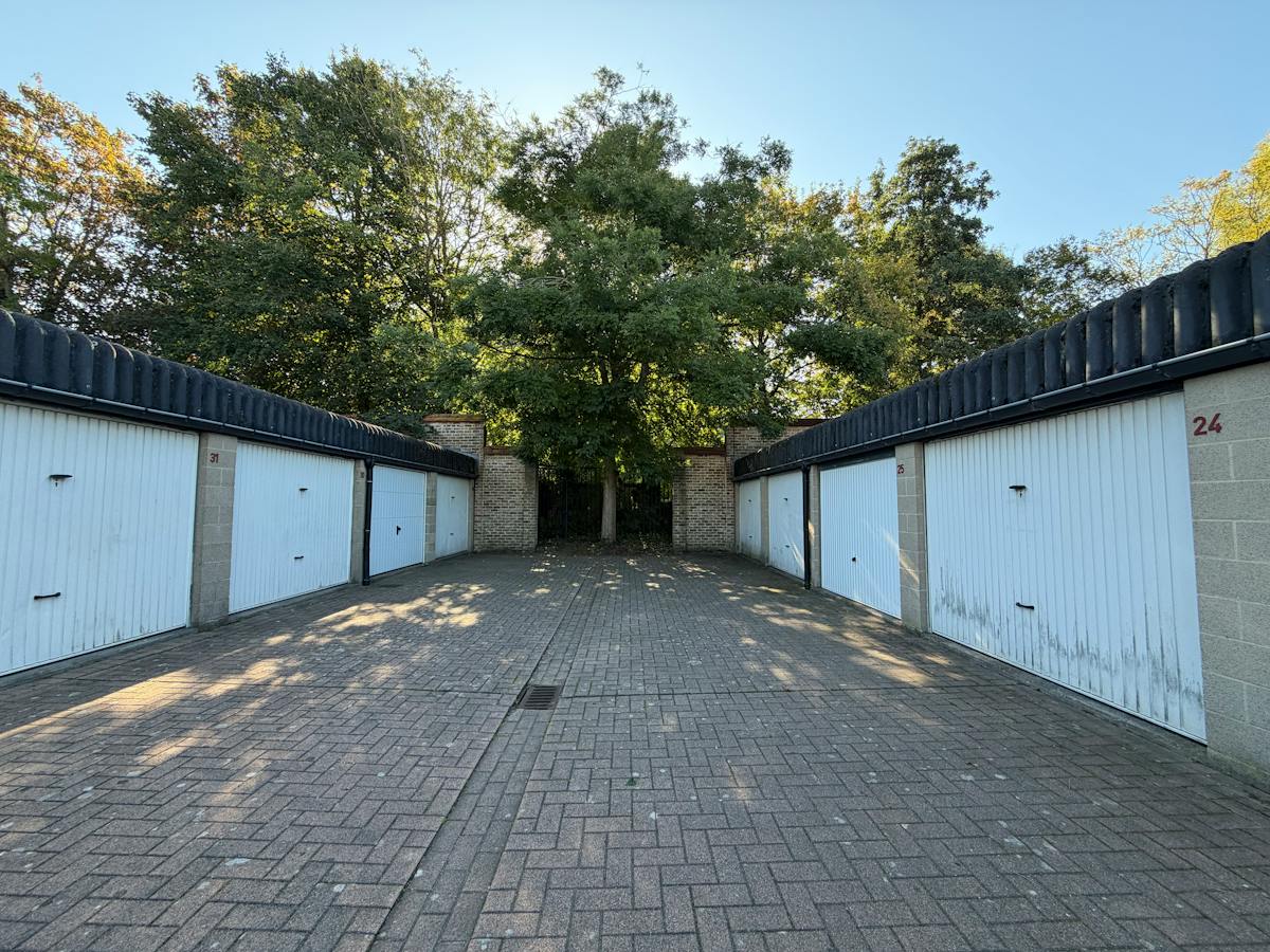 Instapklaar huis te koop met tuin inclusief garage in Brugge - foto 5
