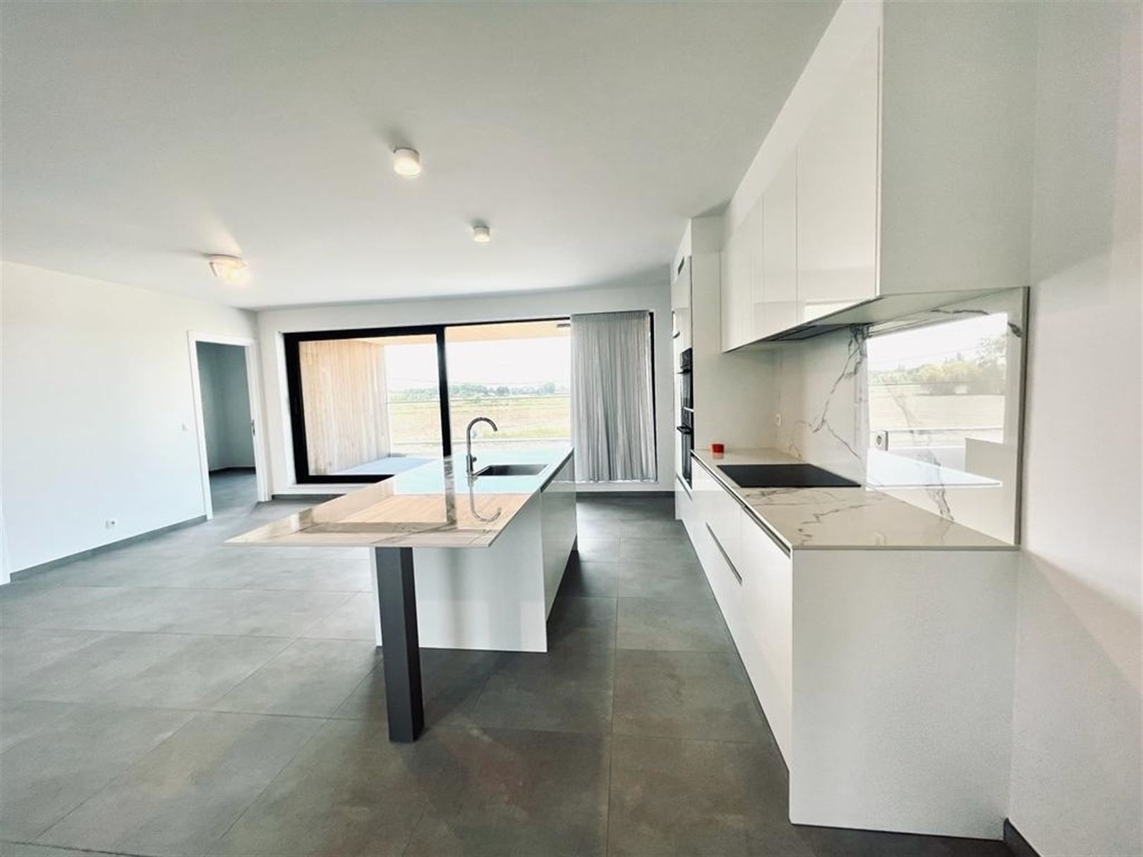 Appartement à louer à Beveren-Kruibeke-Zwijndrecht avec 2 chambres - photo 4