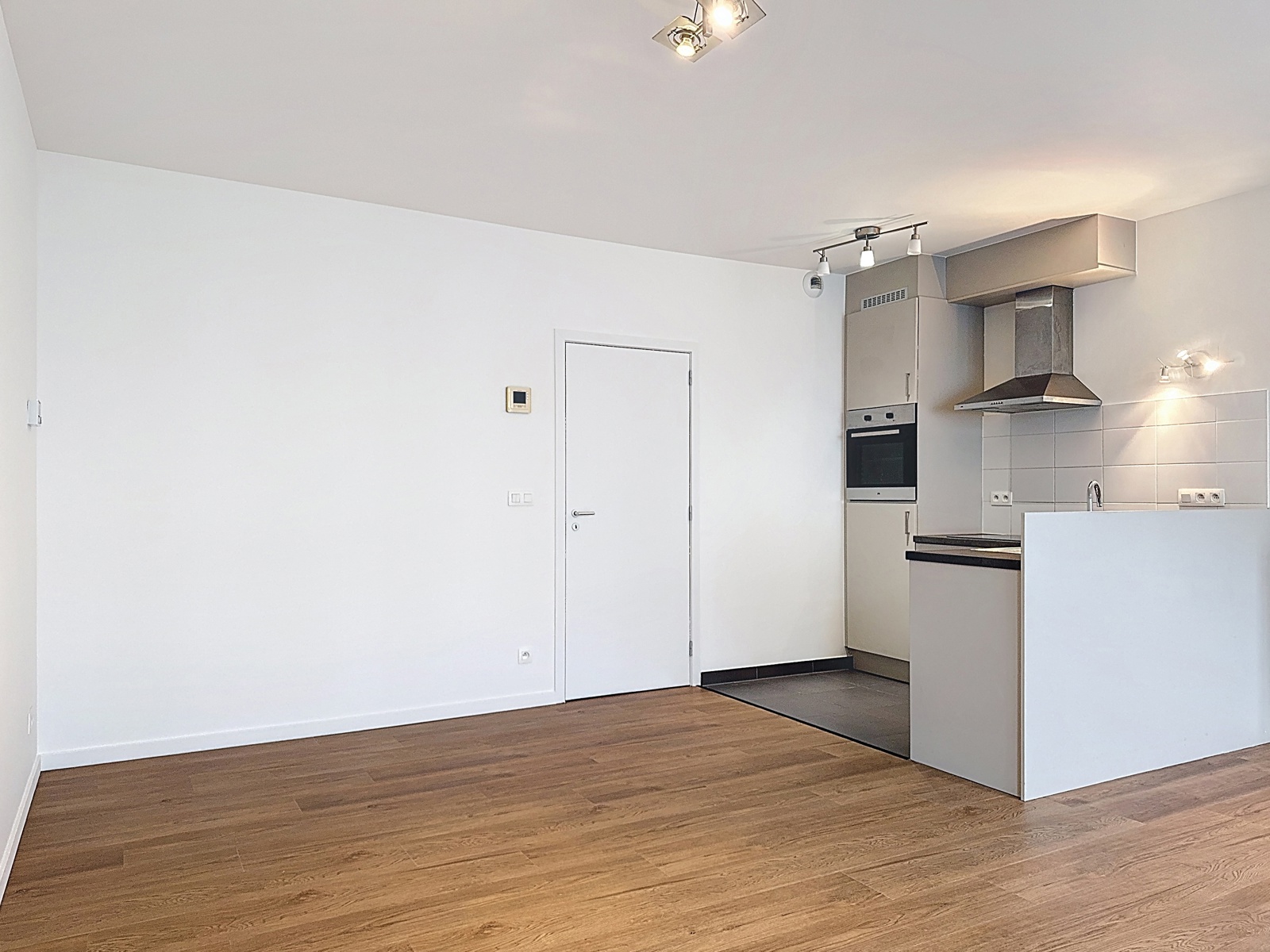 Apartment for rent in Antwerp with 1 bedroom - photo 5