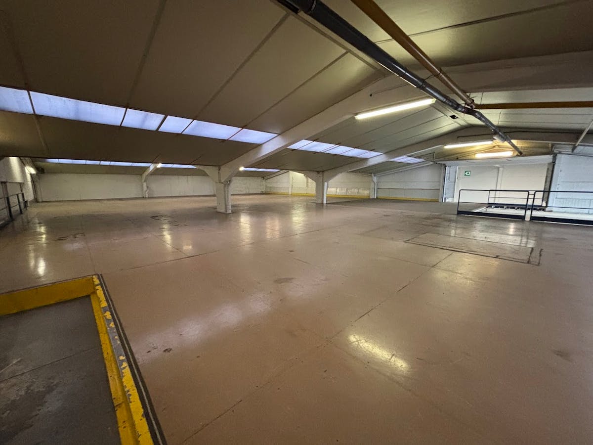  Entrepôt à louer d'environ 1 260 m² à Kuurne - photo 4