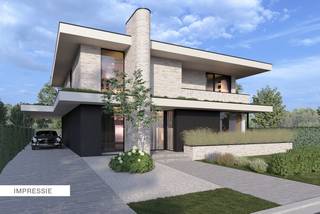 In de rustige en residentiële grensregio van Hamont‑Achel, op een boogscheut van Nederland, bevindt zich deze bijzonder ruime casco nieuwbouwwoning, waar hedendaagse architectuur, licht en royale volumes samenkomen. De woning biedt een aangename combinatie van woonrust, ruimte en bereikbaarheid en vormt een ideale basis voor wie op zoek is naar een kwaliteitsvolle woning die volledig naar eigen visie kan worden afgewerkt.<br /><br />De woning wordt aangeboden in casco staat en onderscheidt zich door haar tijdloze, architecturale uitstraling en doordachte opbouw. Dankzij de sterke ruwbouwkwaliteit en het flexibele ontwerp kan de afwerking volledig worden afgestemd op persoonlijke woonwensen. Indien gewenst kan de bouwheer instaan voor de verdere afwerking, wat het project zowel interessant maakt voor zelfbouwers als voor kopers die een meer begeleid traject verkiezen.<br /><br />Met een bewoonbare oppervlakte van ca. 268 m² biedt de woning bijzonder ruime leefvolumes. Het gelijkvloers is opgevat als een open en lichtrijke leefverdieping, met ruimte voor een royale leefruimte en keuken, aangevuld met een apart toilet en praktische berging. Grote raampartijen zorgen voor een mooie lichtinval en een sterke verbinding met de buitenomgeving.<br />Op de verdieping is plaats voorzien voor vier volwaardige slaapkamers, waaronder een comfortabele master bedroom met dressing en badkamer. Verder omvat deze verdieping een badkamer, een apart toilet en een nachthal, wat resulteert in een rustige en functionele slaapverdieping voor het hele gezin.<br />Een absolute meerwaarde is de volledig onderkelderde structuur van ca. 142 m². Deze ruime kelderverdieping biedt tal van invullingsmogelijkheden, zoals opslag, hobbyruimte, fitness, atelier of technische ruimte, en verhoogt het gebruikscomfort én de waarde van de woning aanzienlijk.<br />Buiten is er een open carport voorzien. <br /><br />Verkoop onder registratierechten op de grond en btw op de constructie. Casco oplevering voorzien op 31/10/2026.<br />Grondwaarde: €230.000 (12% RR) – Constructiewaarde: €539.000 (21% Btw).<br /><br />Deze woning vormt een uitstekende opportuniteit voor wie op zoek is naar een architecturaal hoogwaardige casco woning met uitstraling, een grote kelderverdieping en ruime mogelijkheden tot maatwerk, gelegen in een rustige en gegeerde grensregio.