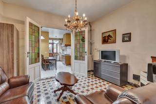 Voor meer info of bezoek, bel 02/884.23.23 - Langs de Appelboomstraat in Anderlecht ligt deze charmante woning. De woning is gelegen op de...
