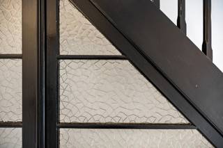 Welcome to your new home! Located close to the peaceful Rozendaal Park and Runctvoorpark in Merksem, this move-in-ready property has been...