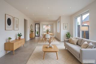 Rustig gelegen en volledig gerenoveerde instapklare woning met 4 slaapkamers, 2 badkamers, tuin en garage.Deze gerenoveerde woning combineert...