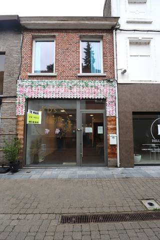 BEZOEKEN KUNNEN UITSLUITEND INGEPLAND WORDEN DOOR AANVRAAG VIA ONDERSTAANDE...