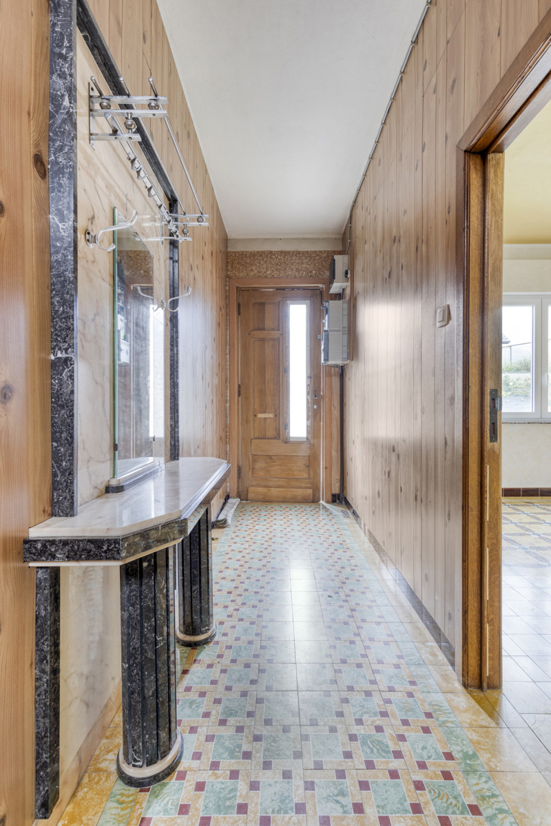 Deels te renoveren lichtrijke driegevelwoning - foto 4