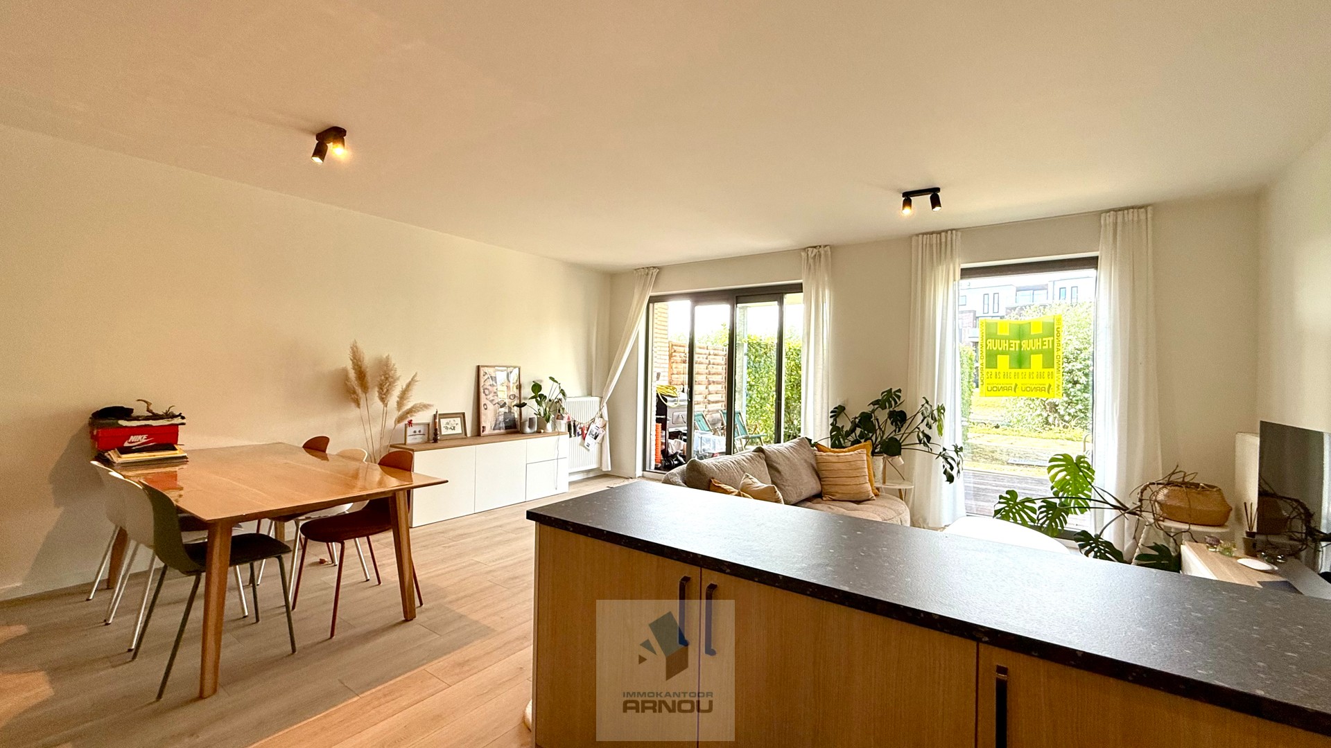 Centraal gelegen, gelijkvloers appartement met 2 slaapkamers en ruim terras met zicht op de Leie - foto 5