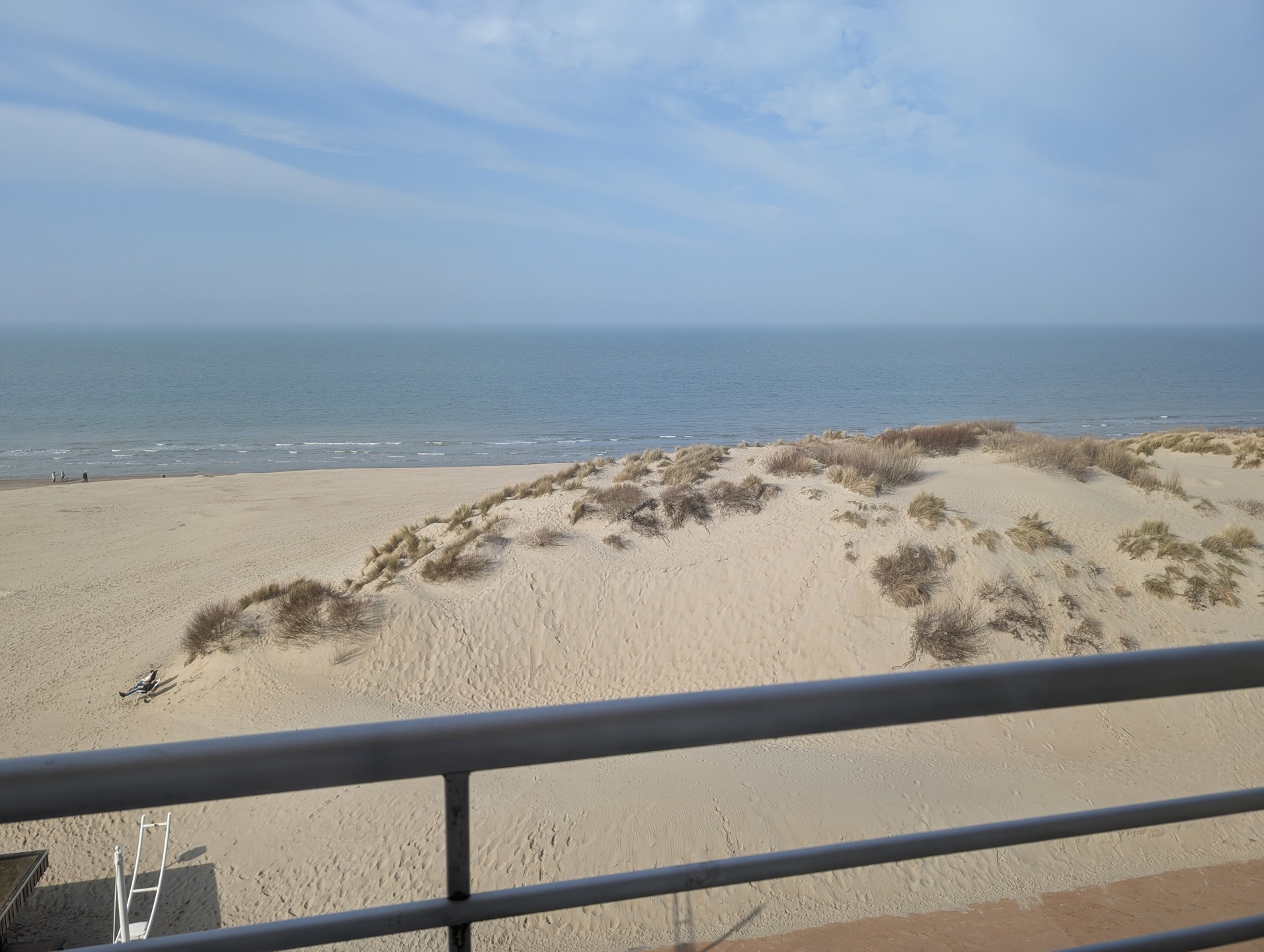 Twee penthouse (nu één)  te koop Koksijde met frontaal zeezicht en 30m² zonneterras.(prijs incl. grote garage en 2 kelders)  - foto 4